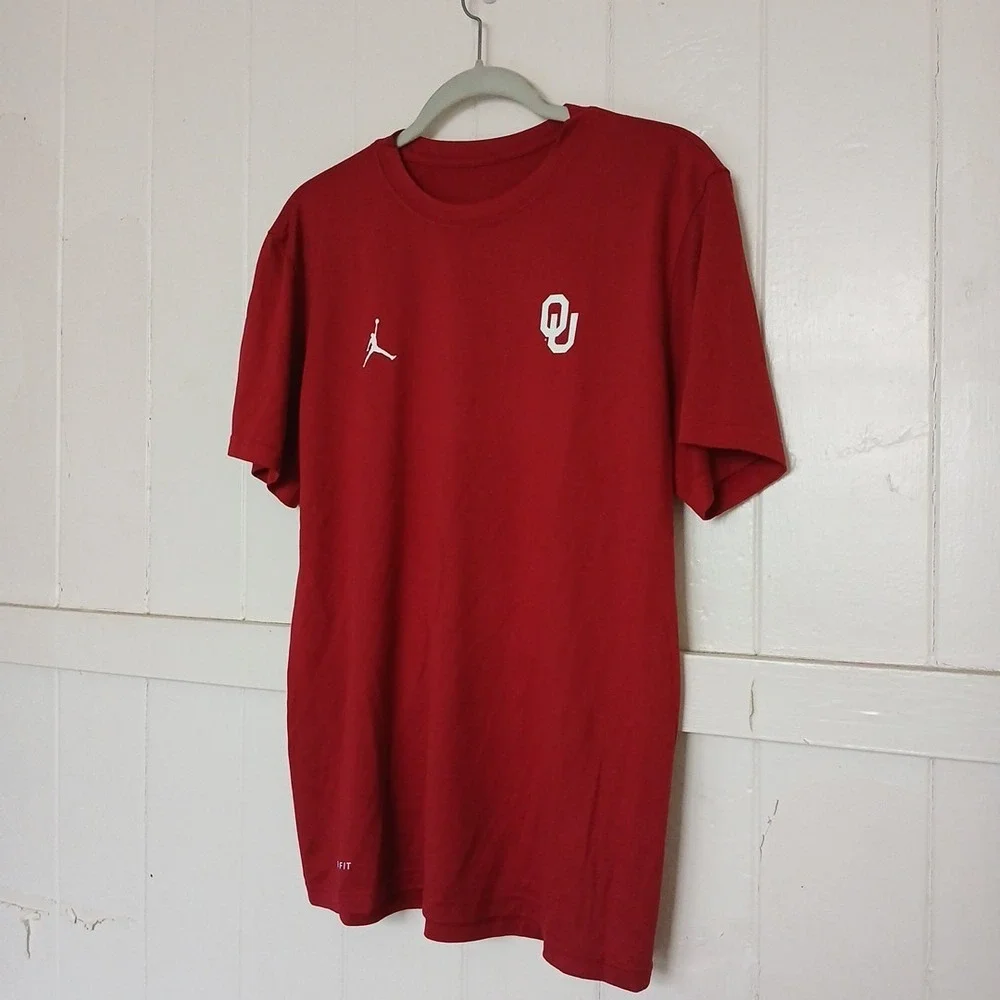 Jordan Oklahoma Sooners T-shirt Mens L‎ Crimson Red Dri-FIT CT2278-613